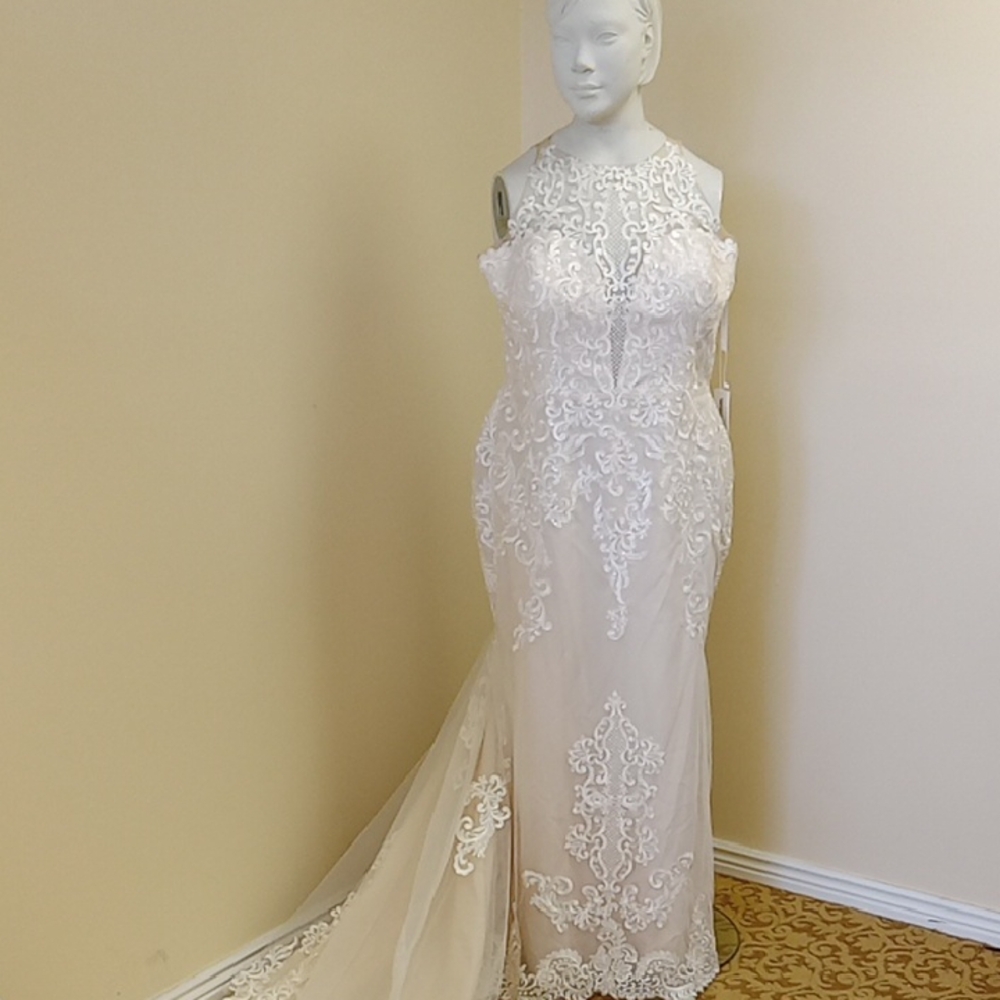 Nwt Avery Austin Size 24 Wedding Gown